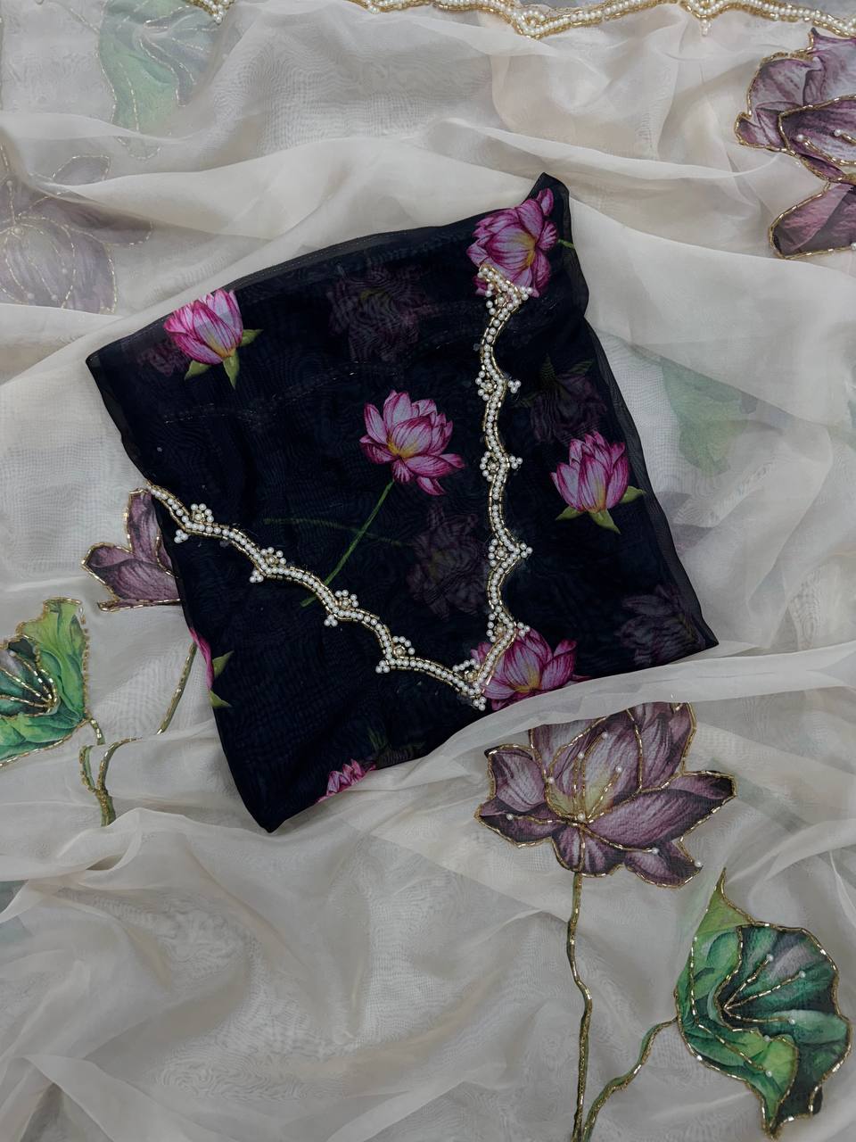 Women's Exquisite Lavender & White Organza Saree with Hand-Painted Lotus Floral Motifs & Gold Embellished Border – Compl