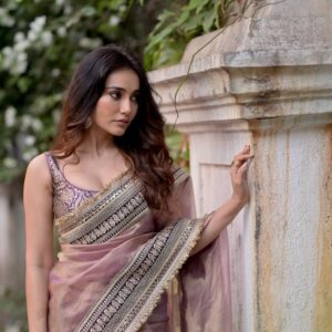 Women's Luxurious Mauve & Purple Art Silk Saree with Intricate Golden Zari & Broad Embroidered Border – Complete with Br